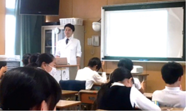 地域の小学校での講演・店舗見学会